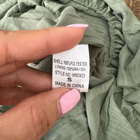 MIOU MUSE Green Sleeveless Dress. Size Small - Picture 7 of 7